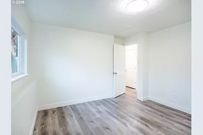 16935 NE Glisan St, Portland, OR 97230 - Photo 27