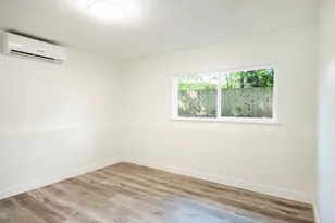 16935 NE Glisan St, Portland, OR 97230 - Photo 25