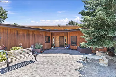 375 Acorn Dr, Roseburg, OR 97470 - Photo 13