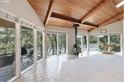 375 Acorn Dr, Roseburg, OR 97470 - Photo 17