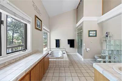 375 Acorn Dr, Roseburg, OR 97470 - Photo 25