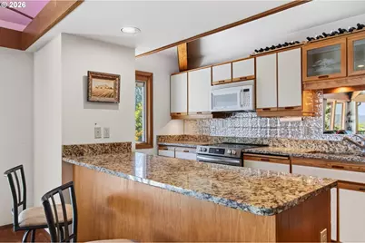 30013 Maple Dr, Rainier, OR 97048 - Photo 11