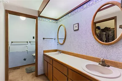 30013 Maple Dr, Rainier, OR 97048 - Photo 13