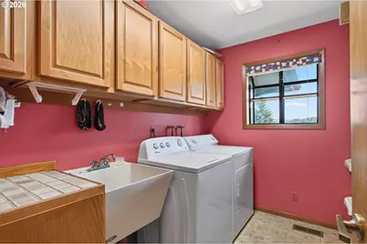 30013 Maple Dr, Rainier, OR 97048 - Photo 15