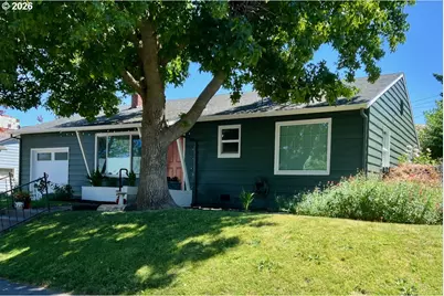1724 E 13th St, The Dalles, OR 97058 - Photo 1