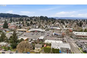 33 SE 83rd Ave, Portland, OR 97216 - Photo 7