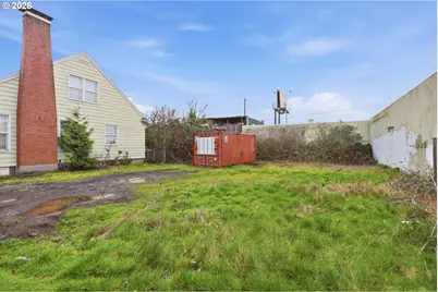 33 SE 83rd Ave, Portland, OR 97216 - Photo 5