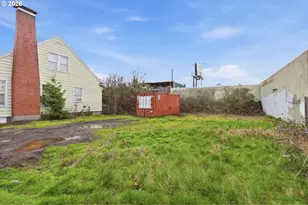 33 SE 83rd Ave, Portland, OR 97216 - Photo 5