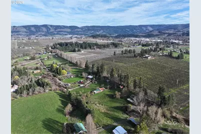 2739 Wyeast Rd, Hood River, OR 97031 - Photo 9