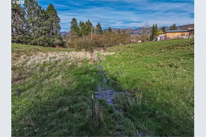 2739 Wyeast Rd, Hood River, OR 97031 - Photo 13