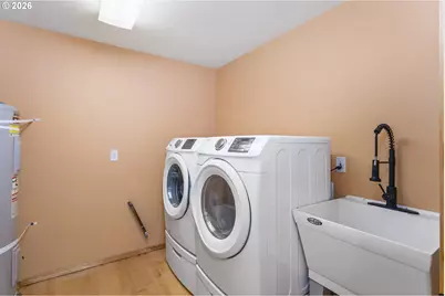 9275 SE Terrace View Ct, Amity, OR 97101 - Photo 13