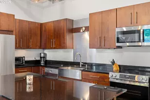 416 NW 13th Ave, Portland, OR 97209 - Photo 13