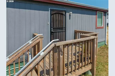 94120 Strahan St #40, Gold Beach, OR 97444 - Photo 35