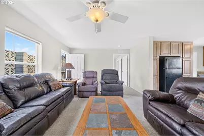 94120 Strahan St #40, Gold Beach, OR 97444 - Photo 13