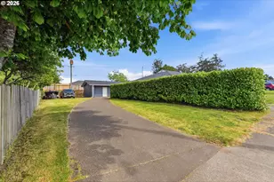 1707 Grant St, North Bend, OR 97459 - Photo 25