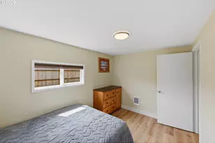 1707 Grant St, North Bend, OR 97459 - Photo 17