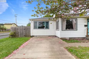 993 Salmon Ave, Coos Bay, OR 97420 - Photo 29