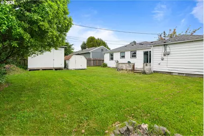 993 Salmon Ave, Coos Bay, OR 97420 - Photo 35
