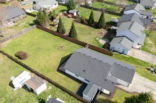 304 E Wilson St, Yacolt, WA 98675 - Photo 23