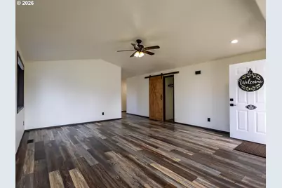 304 E Wilson St, Yacolt, WA 98675 - Photo 5