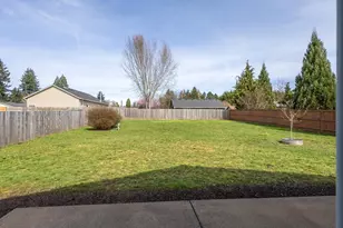 304 E Wilson St, Yacolt, WA 98675 - Photo 25