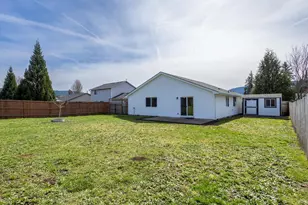 304 E Wilson St, Yacolt, WA 98675 - Photo 27