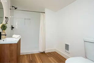 7028 N Saint Louis Ave, Portland, OR 97203 - Photo 25