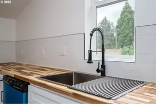 7028 N Saint Louis Ave, Portland, OR 97203 - Photo 19