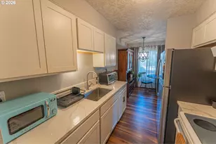 3383 NE 162nd Ave, Portland, OR 97230 - Photo 5