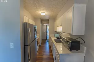 3383 NE 162nd Ave, Portland, OR 97230 - Photo 7