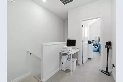 3382 SE Brookwood Ave, Hillsboro, OR 97123 - Photo 11