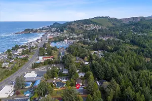 665 SE Indian Trl Ave, Depoe Bay, OR 97341 - Photo 5