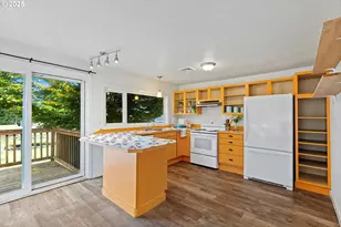 665 SE Indian Trl Ave, Depoe Bay, OR 97341 - Photo 9