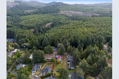665 SE Indian Trail Ave, Depoe Bay, OR 97341 - Photo 45