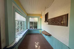 573 S 12th St, Coos Bay, OR 97420 - Photo 11