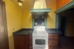 573 S 12th St, Coos Bay, OR 97420 - Photo 7