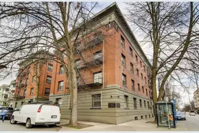 2109 NW Irving St #101, Portland, OR 97210 - Photo 21