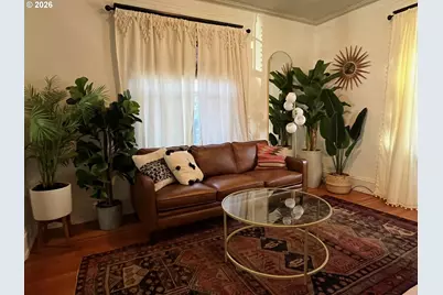 2109 NW Irving St #101, Portland, OR 97210 - Photo 3