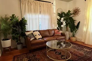 2109 NW Irving St, Portland, OR 97210 - Photo 3