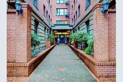 2109 NW Irving St #101, Portland, OR 97210 - Photo 1