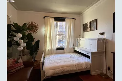 2109 NW Irving St #101, Portland, OR 97210 - Photo 15