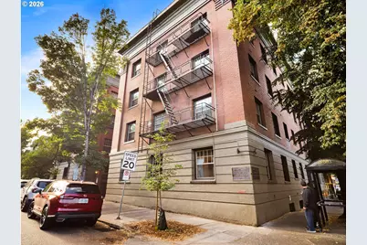 2109 NW Irving St #101, Portland, OR 97210 - Photo 25