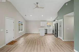 7425 5th St SE, Turner, OR 97392 - Photo 5