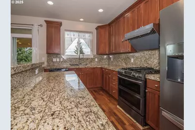 13052 SE Meadehill Ave, Happy Valley, OR 97086 - Photo 15