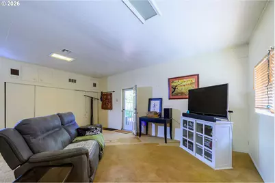 783 Howard Ave, Eugene, OR 97404 - Photo 9