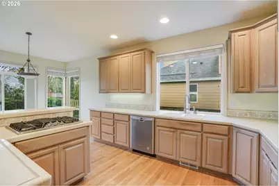 5604 NW 146th Ave, Portland, OR 97229 - Photo 9