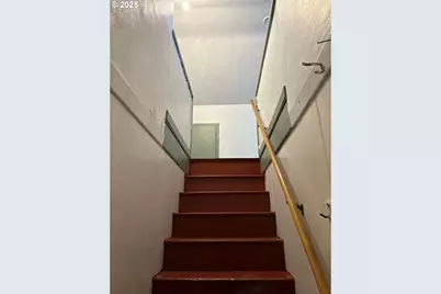 1281 Hwy 99N, Eugene, OR 97402 - Photo 9