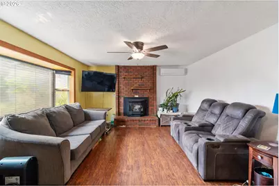 2208 NW 102nd St, Vancouver, WA 98685 - Photo 3