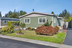 8220 SE Iris St, Milwaukie, OR 97267 - Photo 1