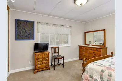 8220 SE Iris St, Milwaukie, OR 97267 - Photo 15